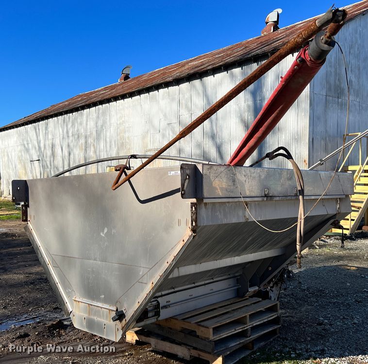 image for item ID9638 New Leader L4000G  spreader bed