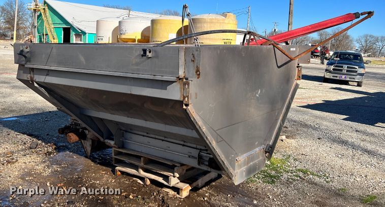 image for item ID9638 New Leader L4000G  spreader bed