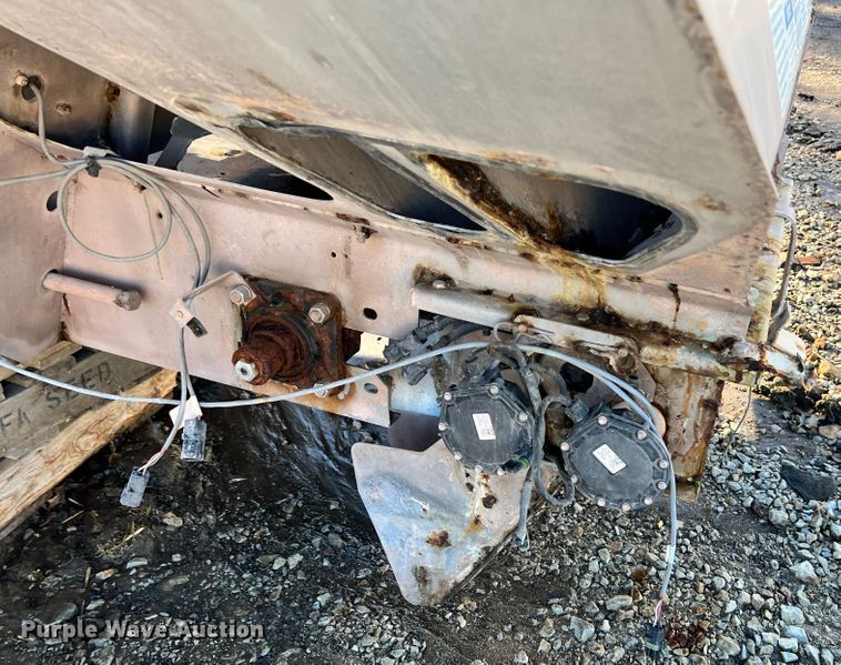 image for item ID9638 New Leader L4000G  spreader bed