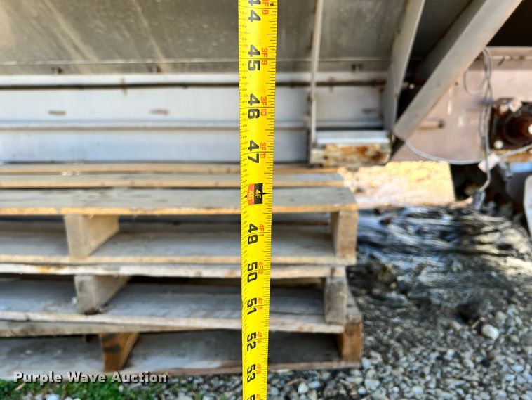 image for item ID9638 New Leader L4000G  spreader bed