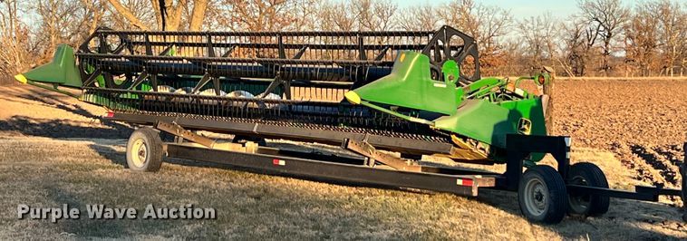 image for item ID9650 1998 John Deere 925  flex head