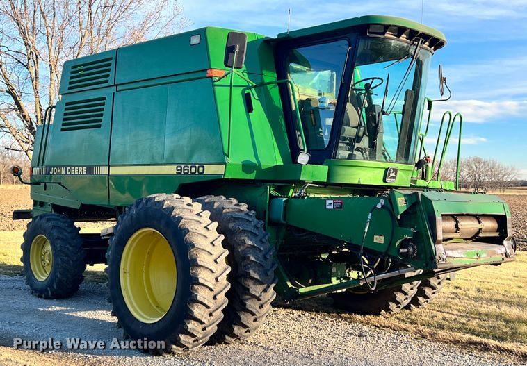 image for item ID9651 1996 John Deere 9600  RWA combine
