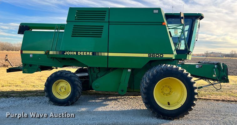 image for item ID9651 1996 John Deere 9600  RWA combine