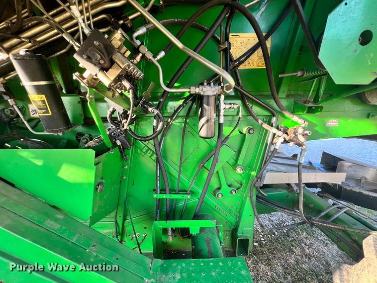 image for item ID9651 1996 John Deere 9600  RWA combine