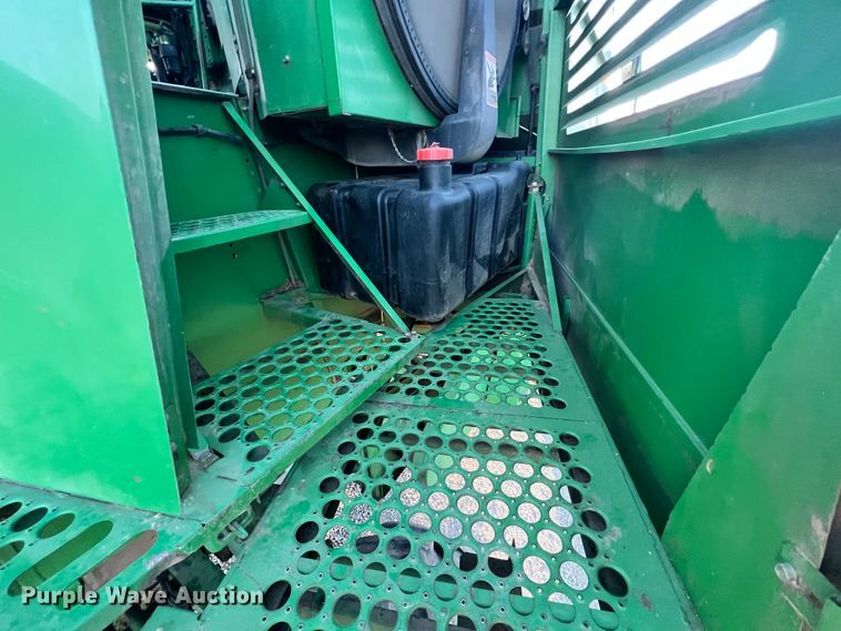 image for item ID9651 1996 John Deere 9600  RWA combine