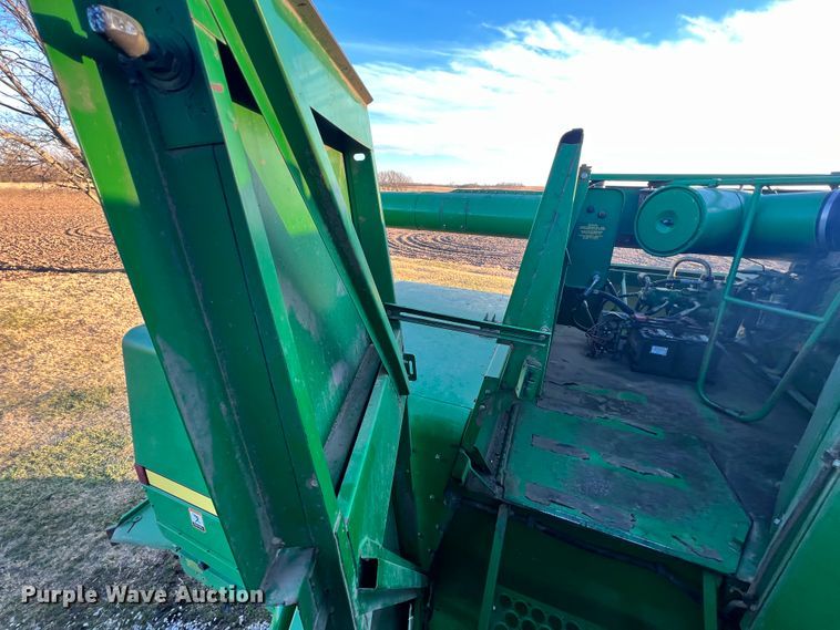 image for item ID9651 1996 John Deere 9600  RWA combine