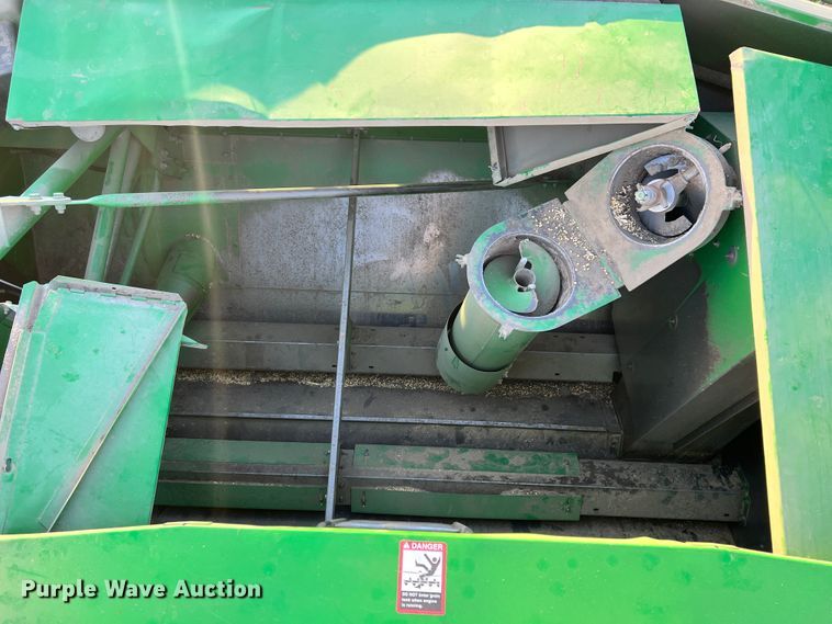 image for item ID9651 1996 John Deere 9600  RWA combine