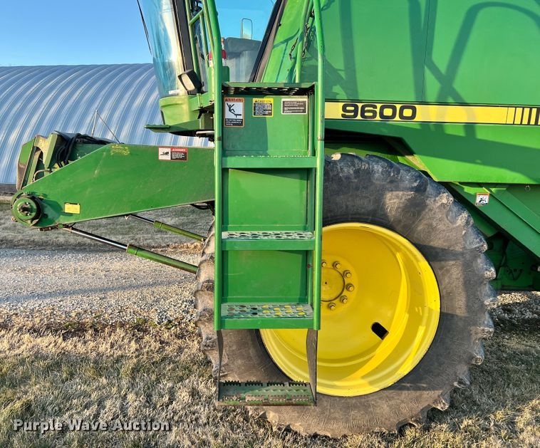 image for item ID9651 1996 John Deere 9600  RWA combine