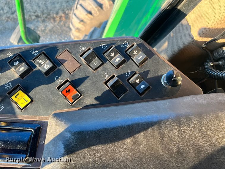 image for item ID9651 1996 John Deere 9600  RWA combine