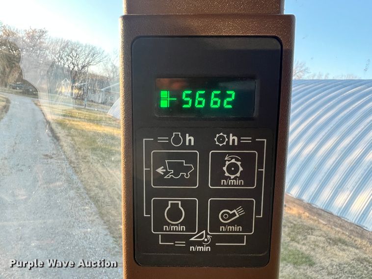 image for item ID9651 1996 John Deere 9600  RWA combine