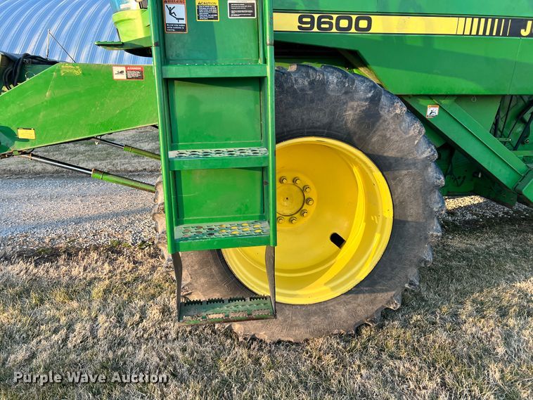 image for item ID9651 1996 John Deere 9600  RWA combine