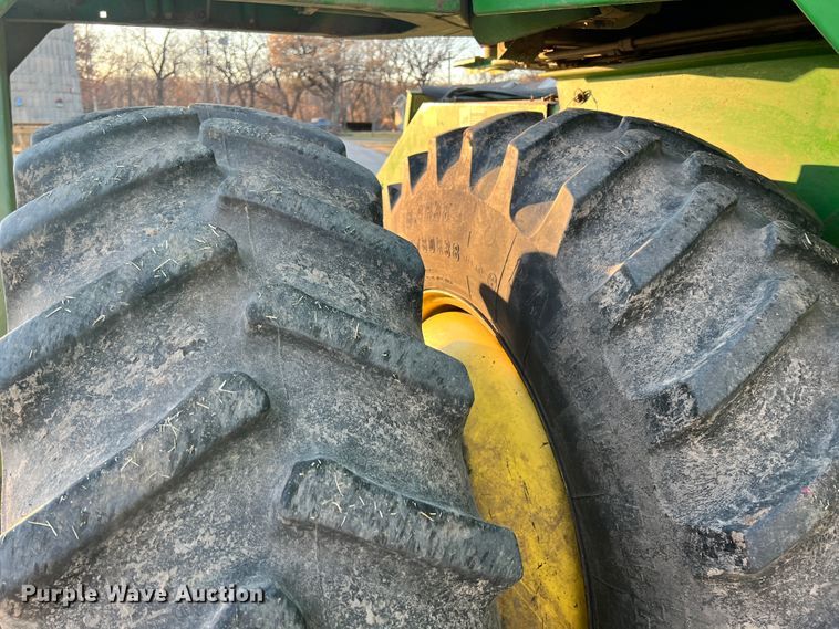 image for item ID9651 1996 John Deere 9600  RWA combine