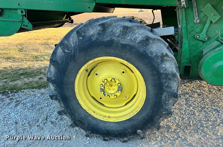 image for item ID9651 1996 John Deere 9600  RWA combine