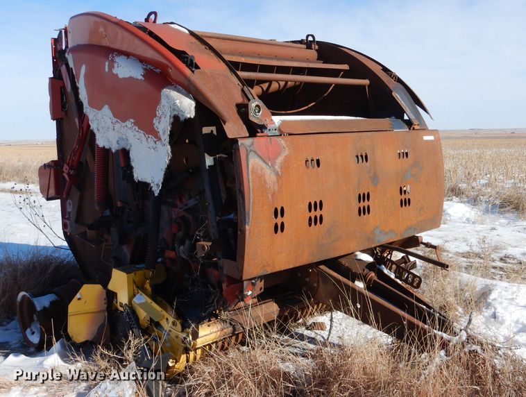image for item IE9525 2014 New Holland RB560  round baler