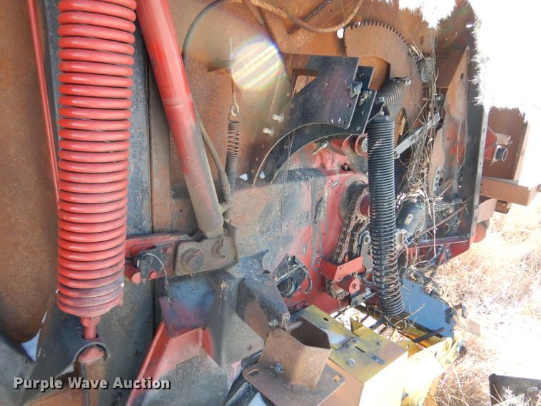 image for item IE9525 2014 New Holland RB560  round baler