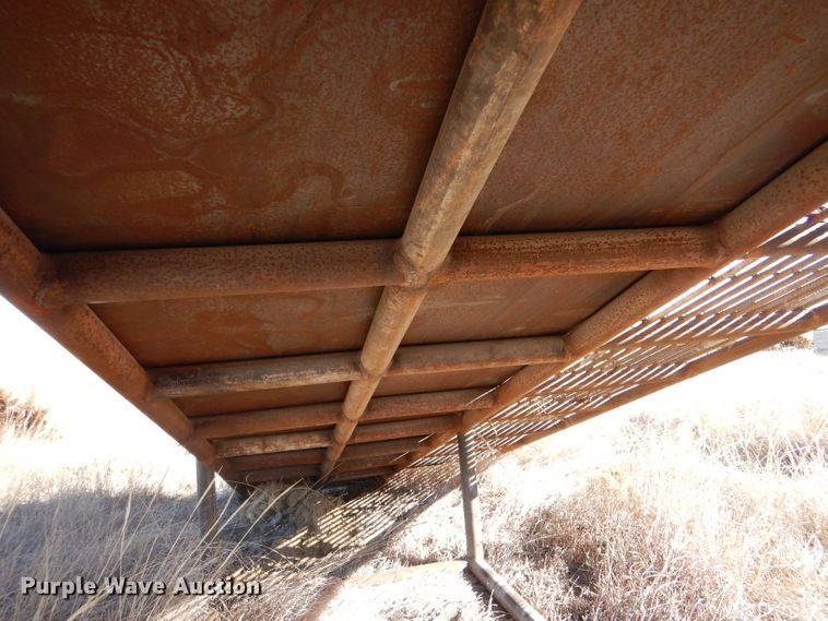 image for item IE9545 2022 LJ Manufacturing  livestock loading chute