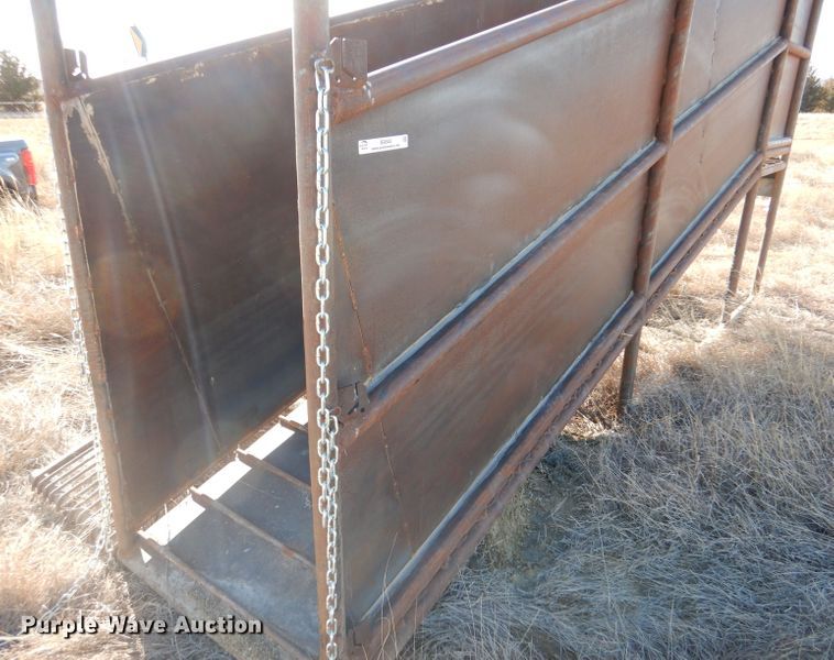 image for item IE9545 2022 LJ Manufacturing  livestock loading chute