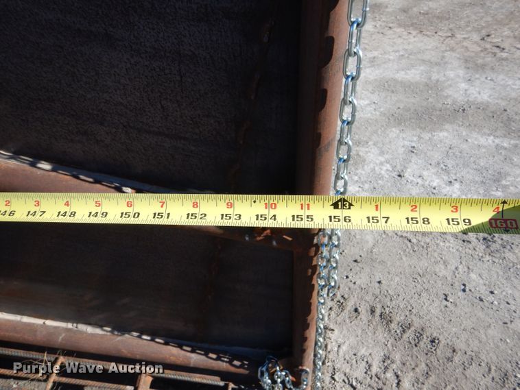 image for item IE9546 2022 LJ Manufacturing  livestock loading chute