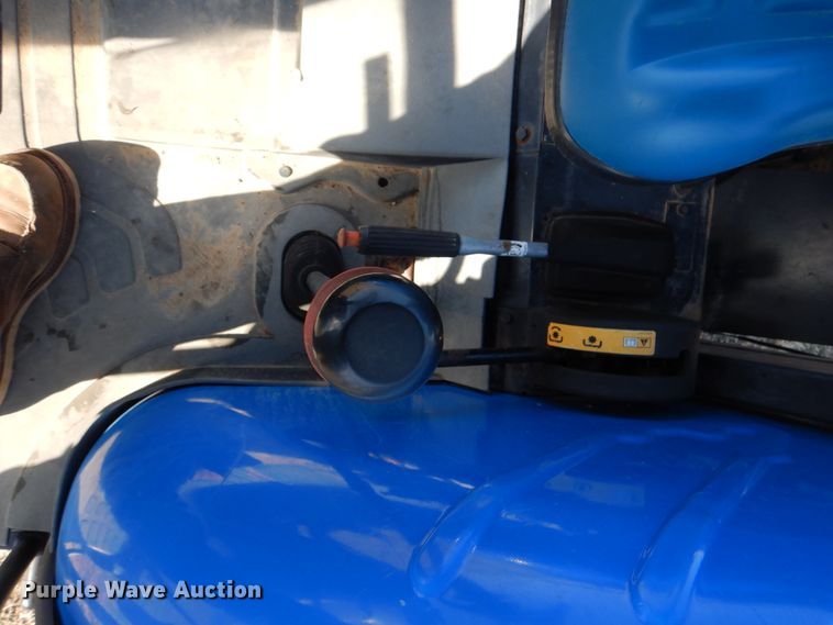 image for item JD9465 New Holland TD80D  tractor