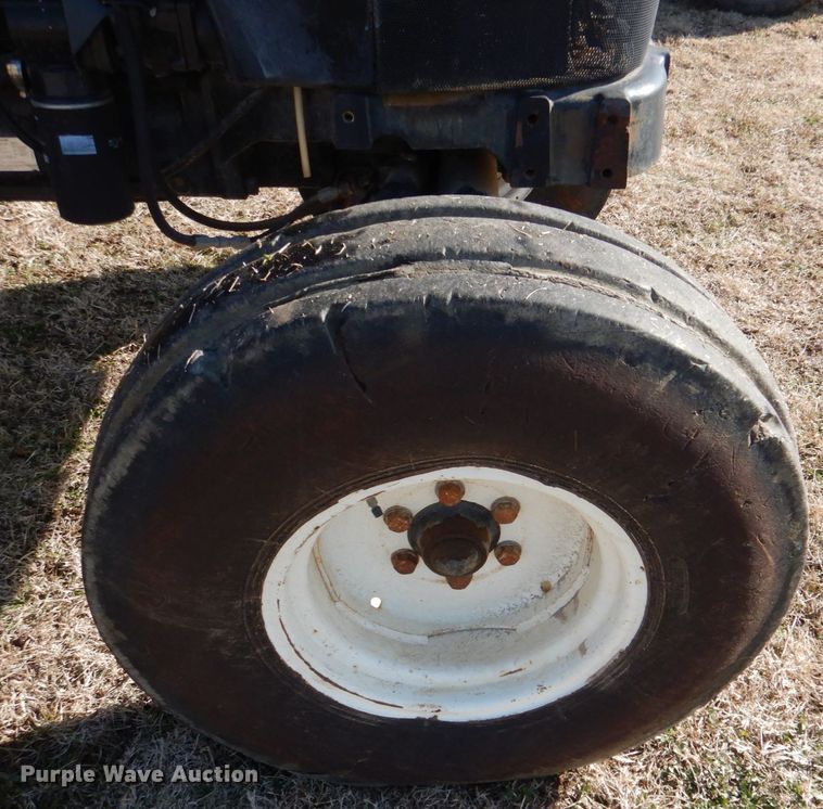 image for item JD9465 New Holland TD80D  tractor