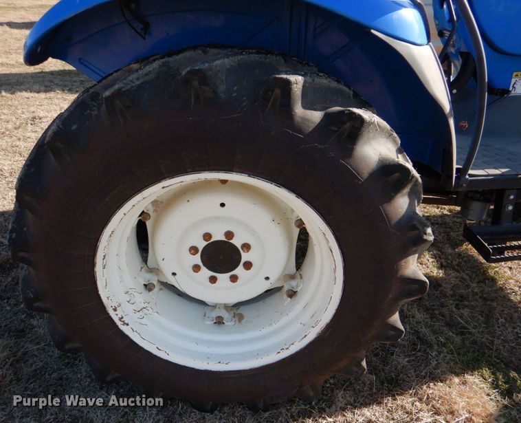 image for item JD9465 New Holland TD80D  tractor