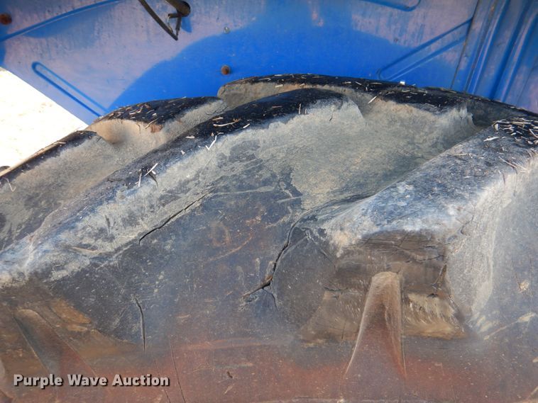 image for item JD9465 New Holland TD80D  tractor