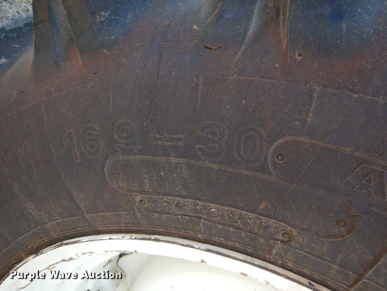 image for item JD9465 New Holland TD80D  tractor