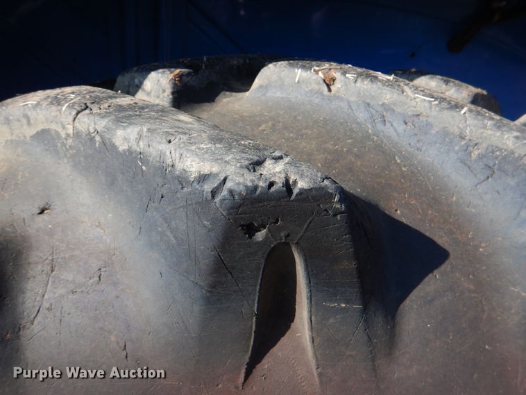 image for item JD9465 New Holland TD80D  tractor