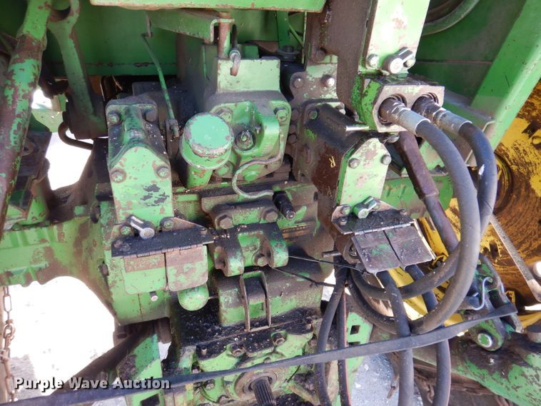 image for item JH9906 1977 John Deere 4430  tractor