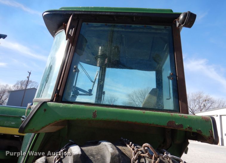 image for item JH9906 1977 John Deere 4430  tractor