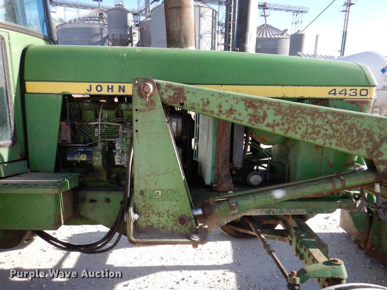 image for item JH9906 1977 John Deere 4430  tractor