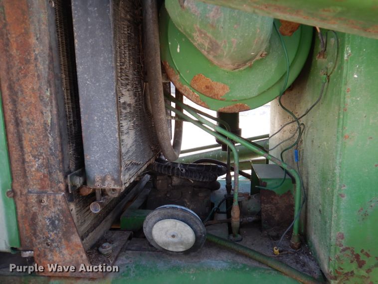 image for item JH9906 1977 John Deere 4430  tractor