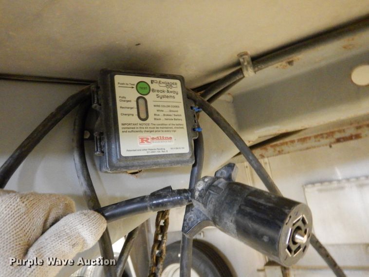 image for item JH9913 2008 Wilson PSGN-9332T  livestock trailer