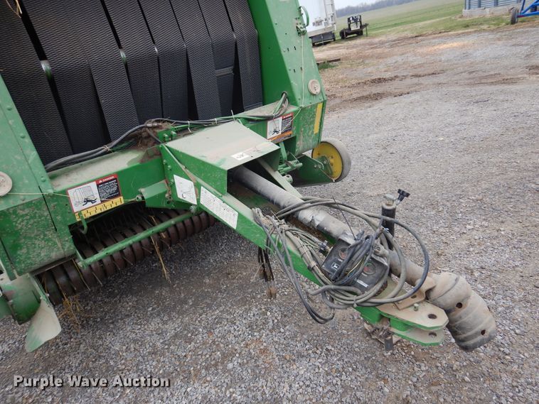 image for item JJ9746 John Deere 557  round baler