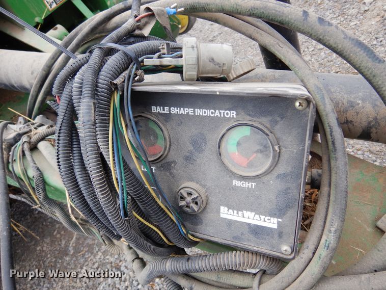 image for item JJ9746 John Deere 557  round baler