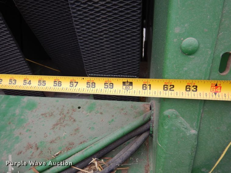 image for item JJ9746 John Deere 557  round baler