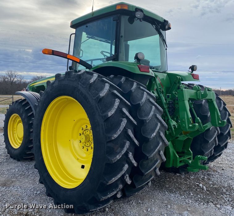 image for item JN9140 2005 John Deere 8320  MFWD tractor