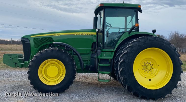 image for item JN9140 2005 John Deere 8320  MFWD tractor