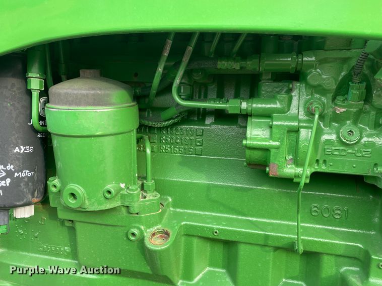 image for item JN9140 2005 John Deere 8320  MFWD tractor