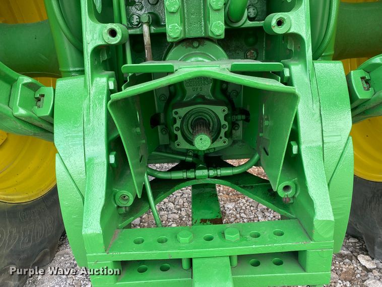 image for item JN9140 2005 John Deere 8320  MFWD tractor