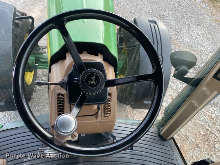 image for item JN9140 2005 John Deere 8320  MFWD tractor