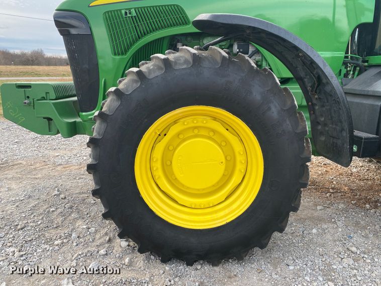 image for item JN9140 2005 John Deere 8320  MFWD tractor