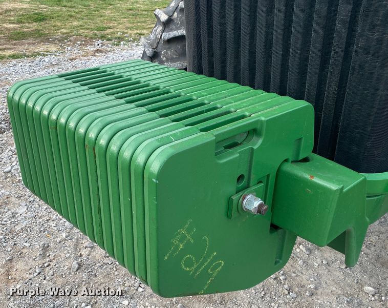 image for item JN9140 2005 John Deere 8320  MFWD tractor