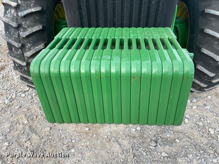 image for item JN9140 2005 John Deere 8320  MFWD tractor