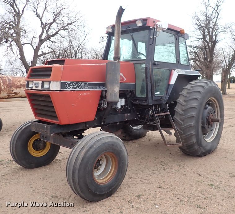 image for item JT9981 Case IH 2394  tractor