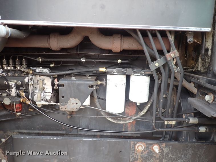 image for item JT9981 Case IH 2394  tractor