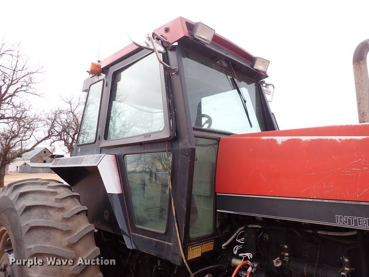 image for item JT9981 Case IH 2394  tractor