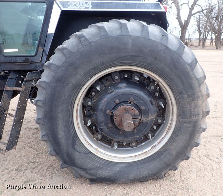 image for item JT9981 Case IH 2394  tractor