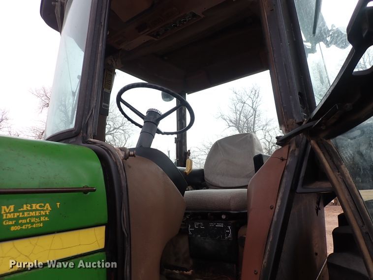 image for item JT9982 1984 John Deere 4850  tractor