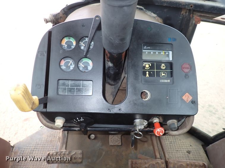 image for item JT9982 1984 John Deere 4850  tractor